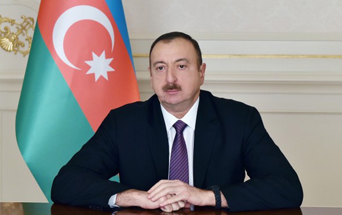 Ilham Aliyev begibt sich mit den Ministern nach Pakistan 